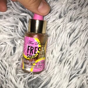 Too Faced  Fresh Squeezed Highlighter drops